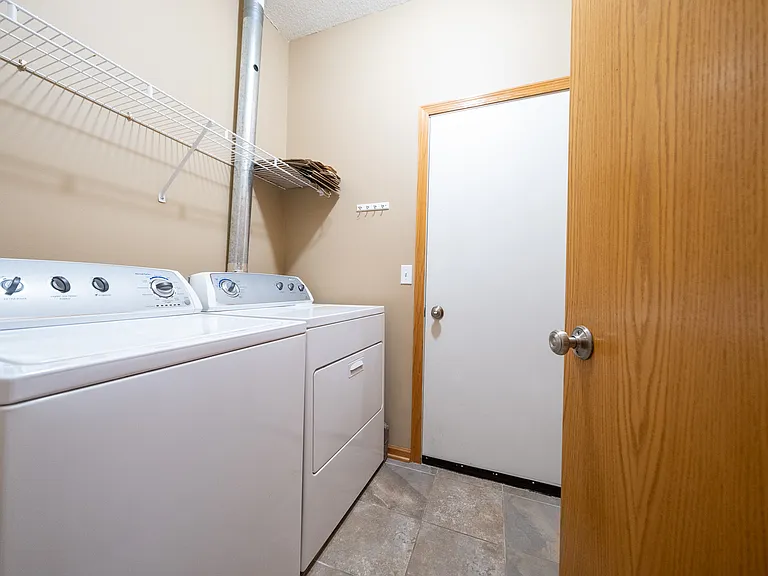 2750 Mallard Dr — Photo 16