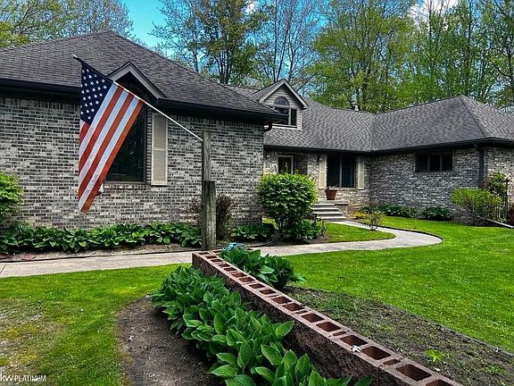 3rd image of 7690 Lambs Rd