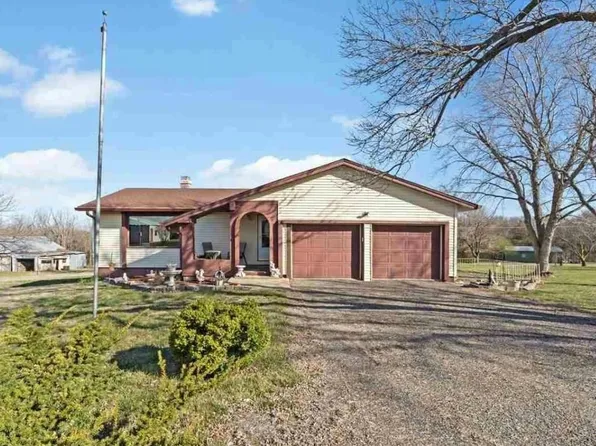 8704 Quarry Rd, Milford, KS 66514