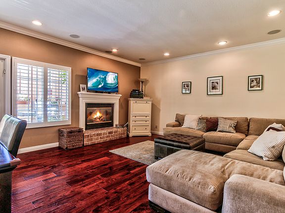 5th image of 5200 White Oak Ave Unit 73