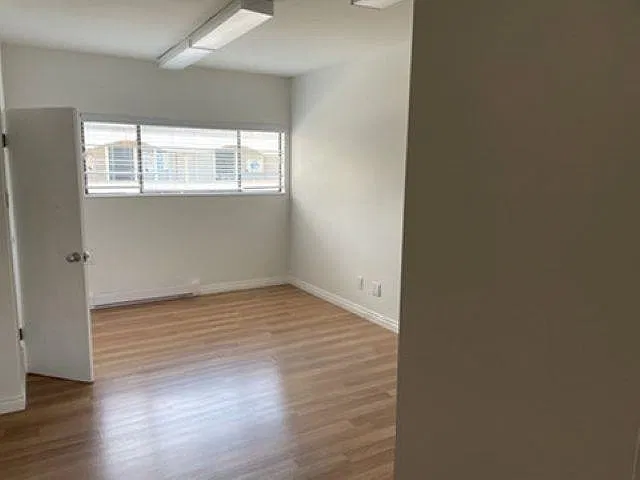 Studio, 400 sqft, $1,375 — Photo 1
