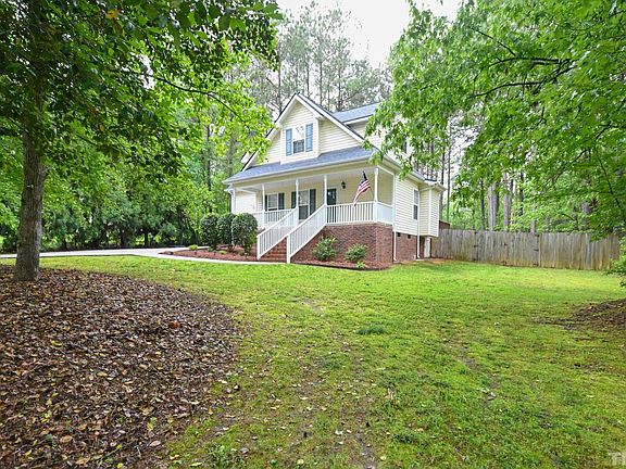 3rd image of 229 Linville Lane