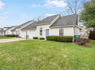 1933-35 Eastbranch Cir NE, Canton, OH 44705