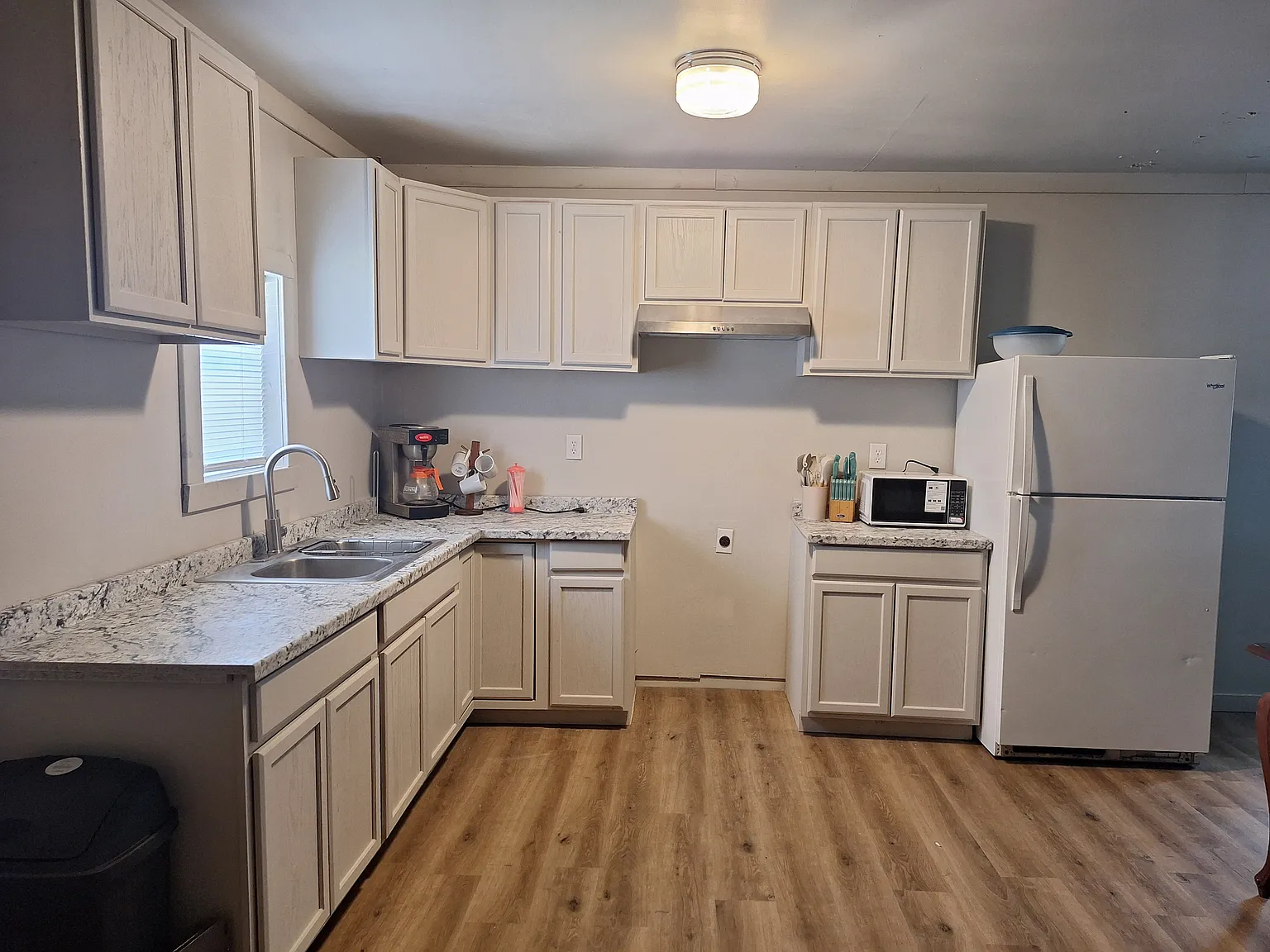 1 bed, 1000 sqft, $4,000 — Photo 2