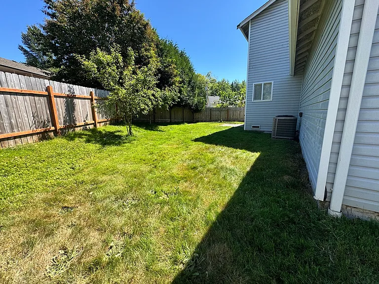 1108 Maddox Creek Ln — Photo 31