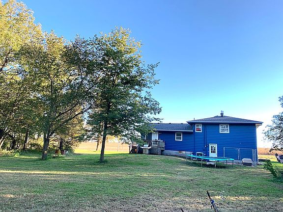 4th image of 738 County Road P