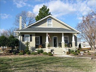 5th image of 206 Oak Creek Dr