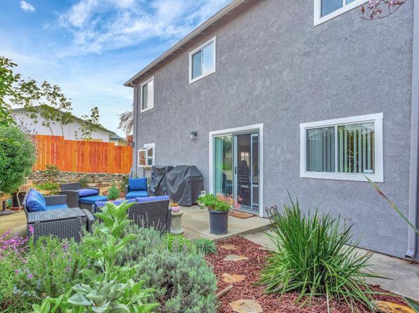 1336 Luxton St, Seaside, CA 93955