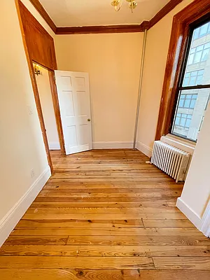 Rented by City Connections Realty | media 26