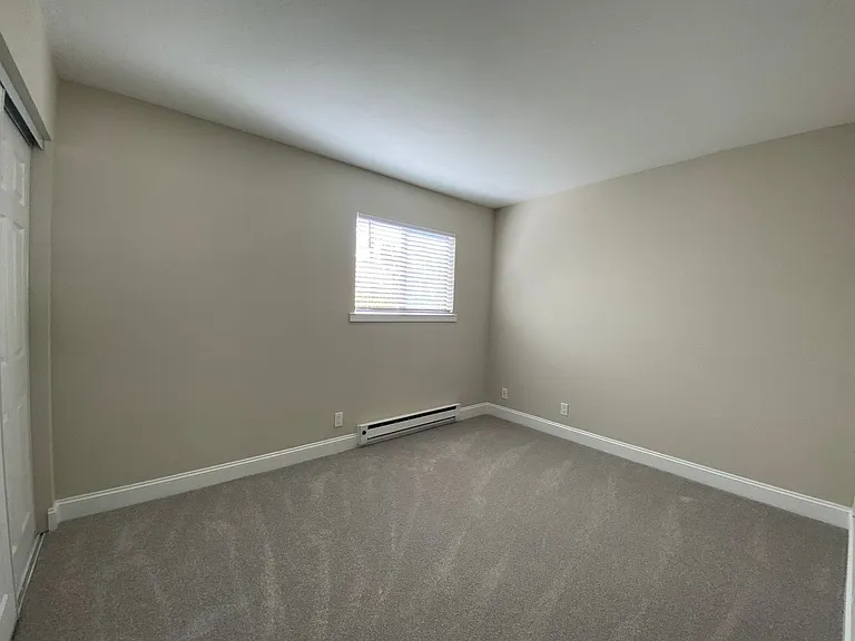 220 Berry Ct #1-24 — Photo 5