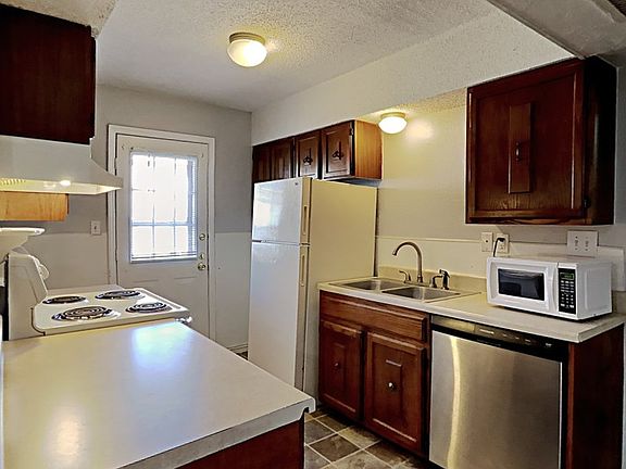 4th image of 101 Oakdale Dr APT B