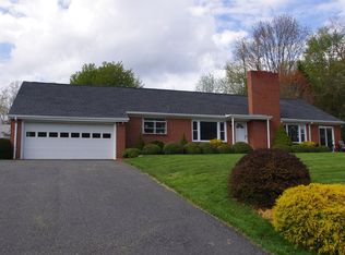 153 Wiley St, Jefferson, NC 28640