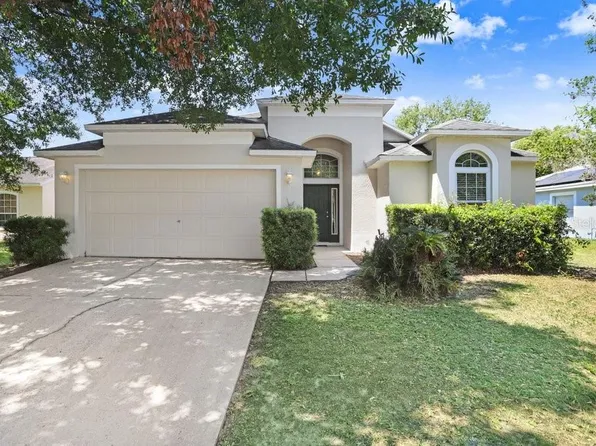 1105 Timber Trace Dr, Zephyrhills, FL 33543