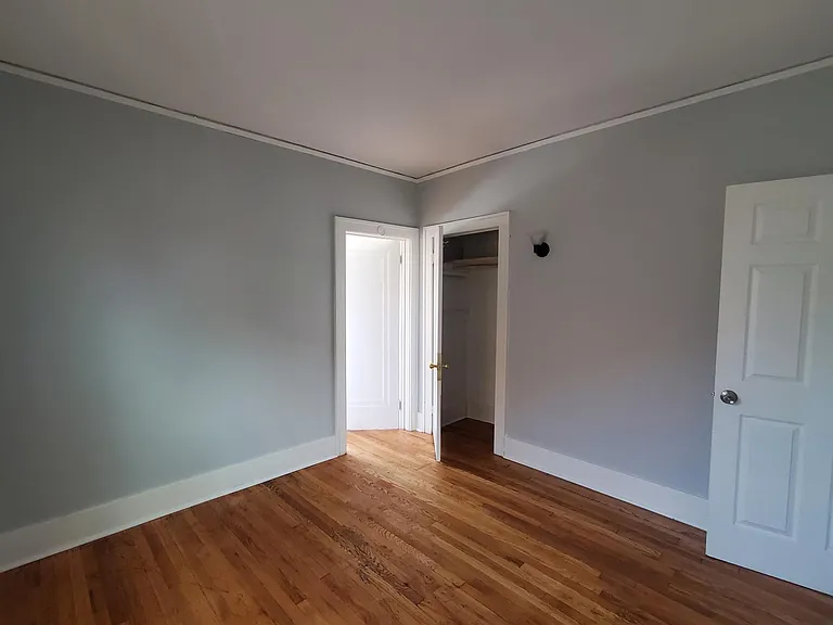 3345 Hogarth Ave #2 — Photo 32