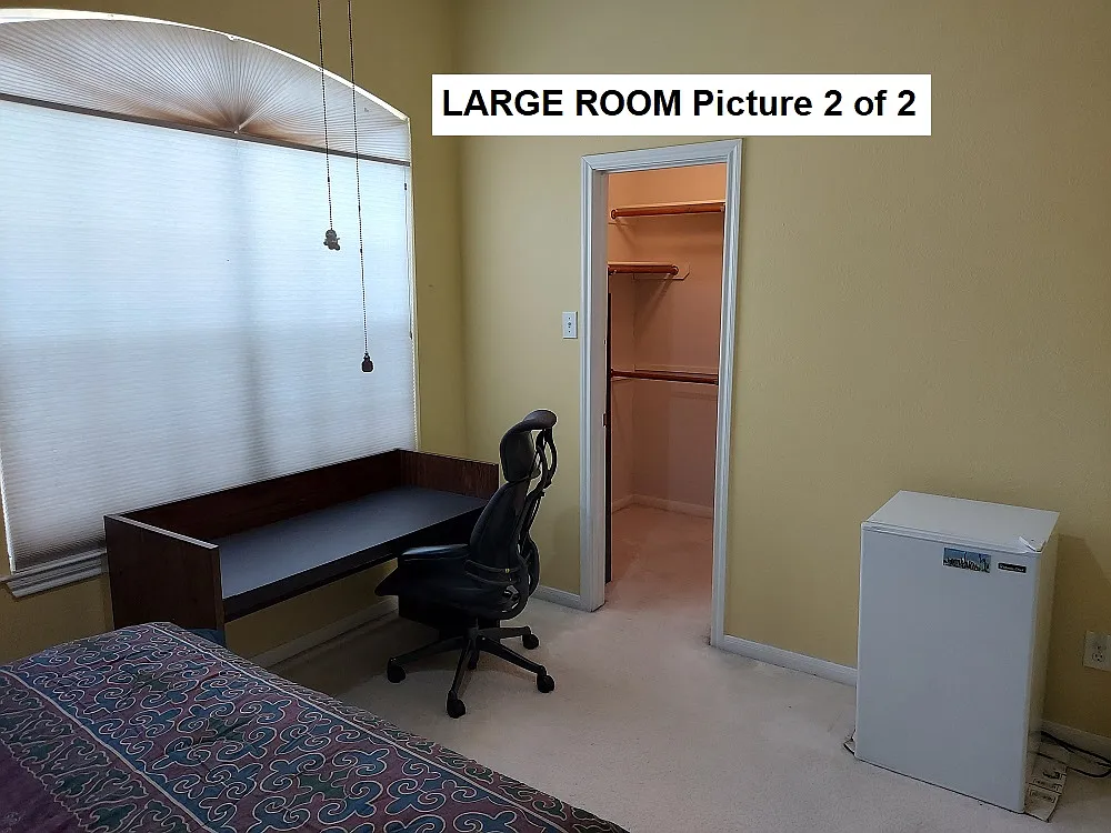 1 bed, 1.5 bath, 400 sqft, $699 — Photo 3