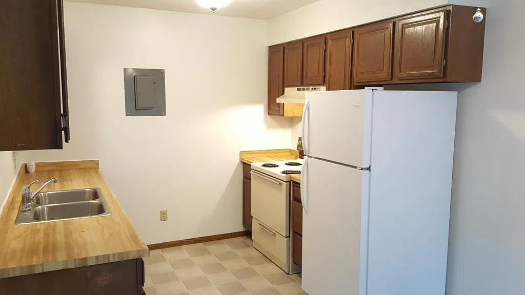 102 Blake St — Photo 1
