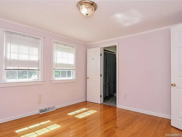 1122 Mill St — Photo 8