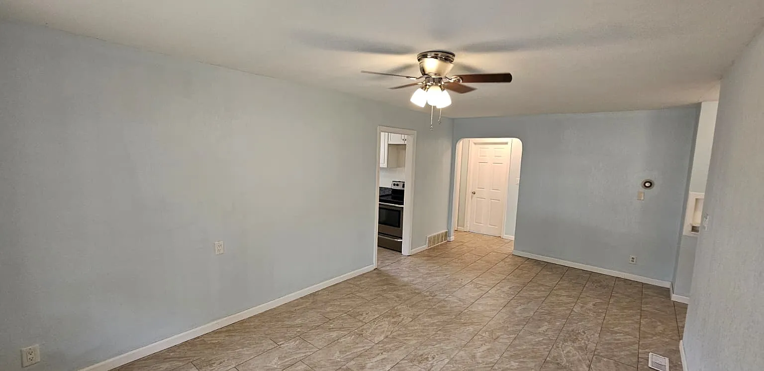 2 bed, 760 sqft, $1,000 — Photo 4