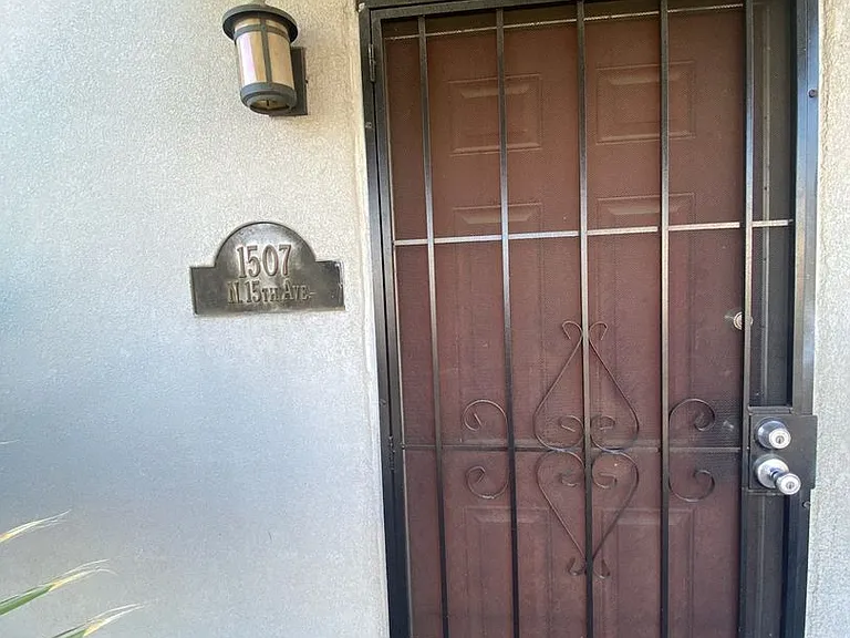1505 N 15th Ave — Photo 3