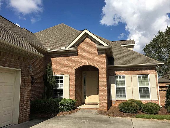 2nd image of 303 Blossom Ln