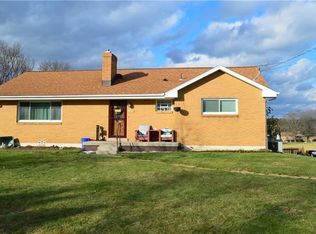 105 Kemar Dr, Butler, PA 16002