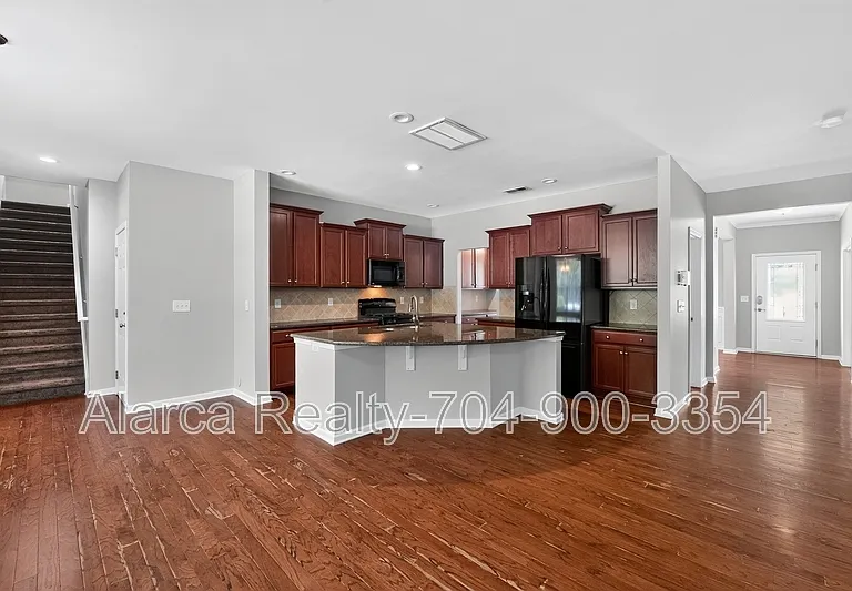 11528 Lottingly Dr — Photo 16