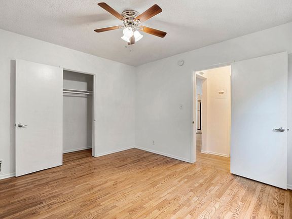 2nd image of 720 S Plymouth Blvd APT 16