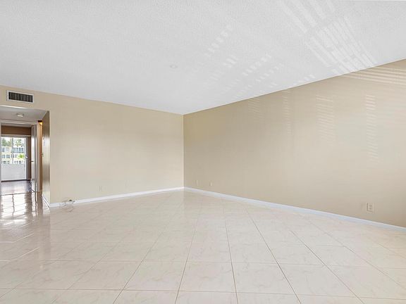 5th image of 213 Wellington Cir #B-2130
