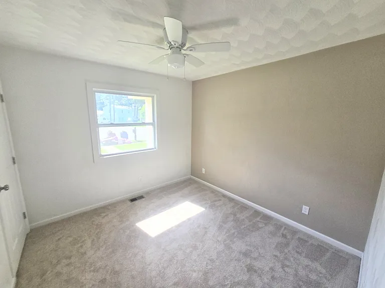1221 Wingfield Ave — Photo 8