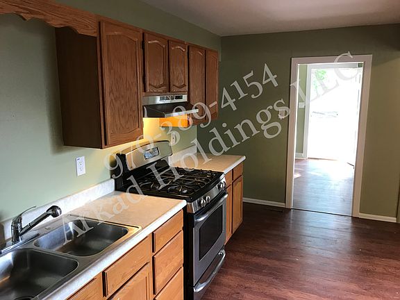 3rd image of 522 Rudd Ave