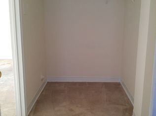 507 W Saint Charles Rd APT A, Elmhurst, IL