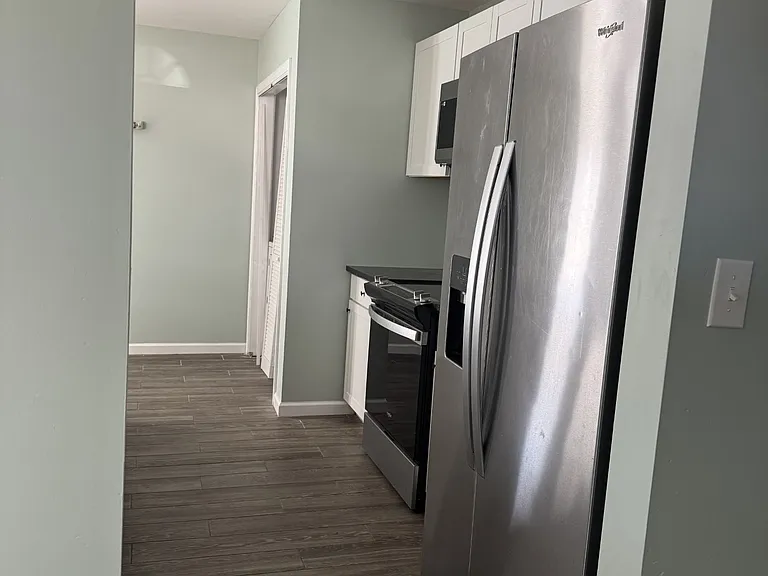 380 E Pike Rd — Photo 5