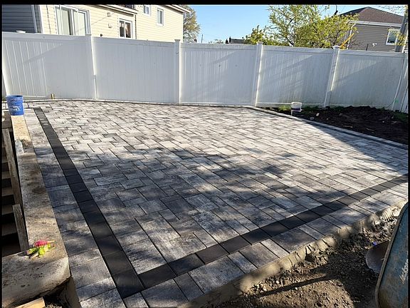 3rd image of 81 Haverford Rd #1