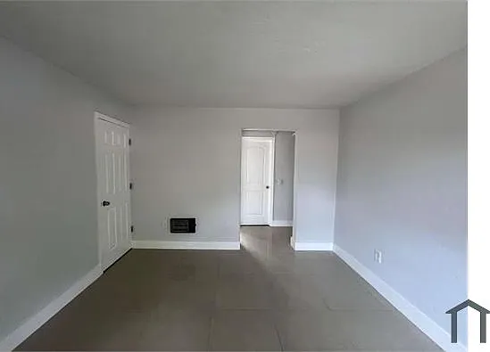 1285 NW 60th St #5 — Photo 5