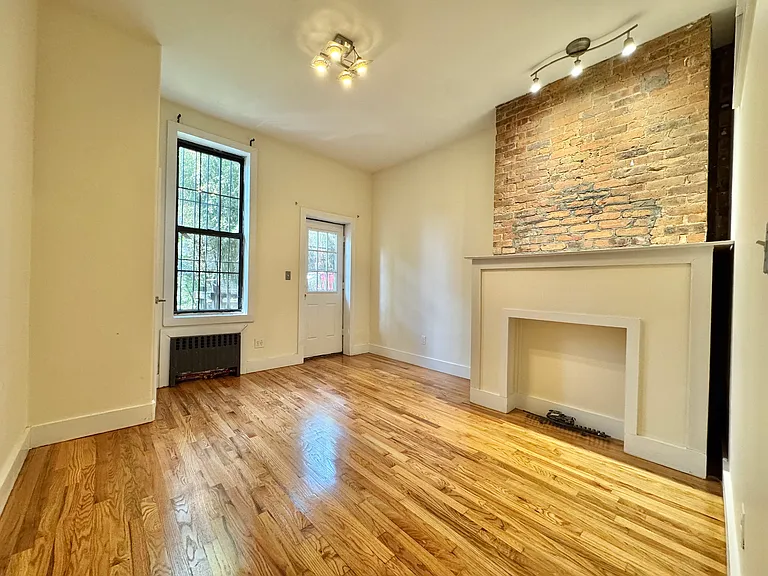 252 Stockholm St #1F — Photo 1
