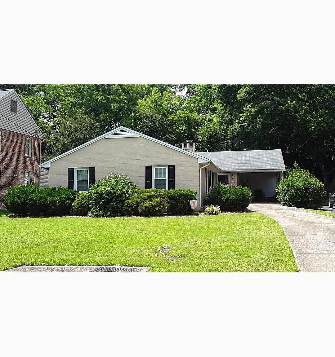 142 Westhampton Ave — Photo 1