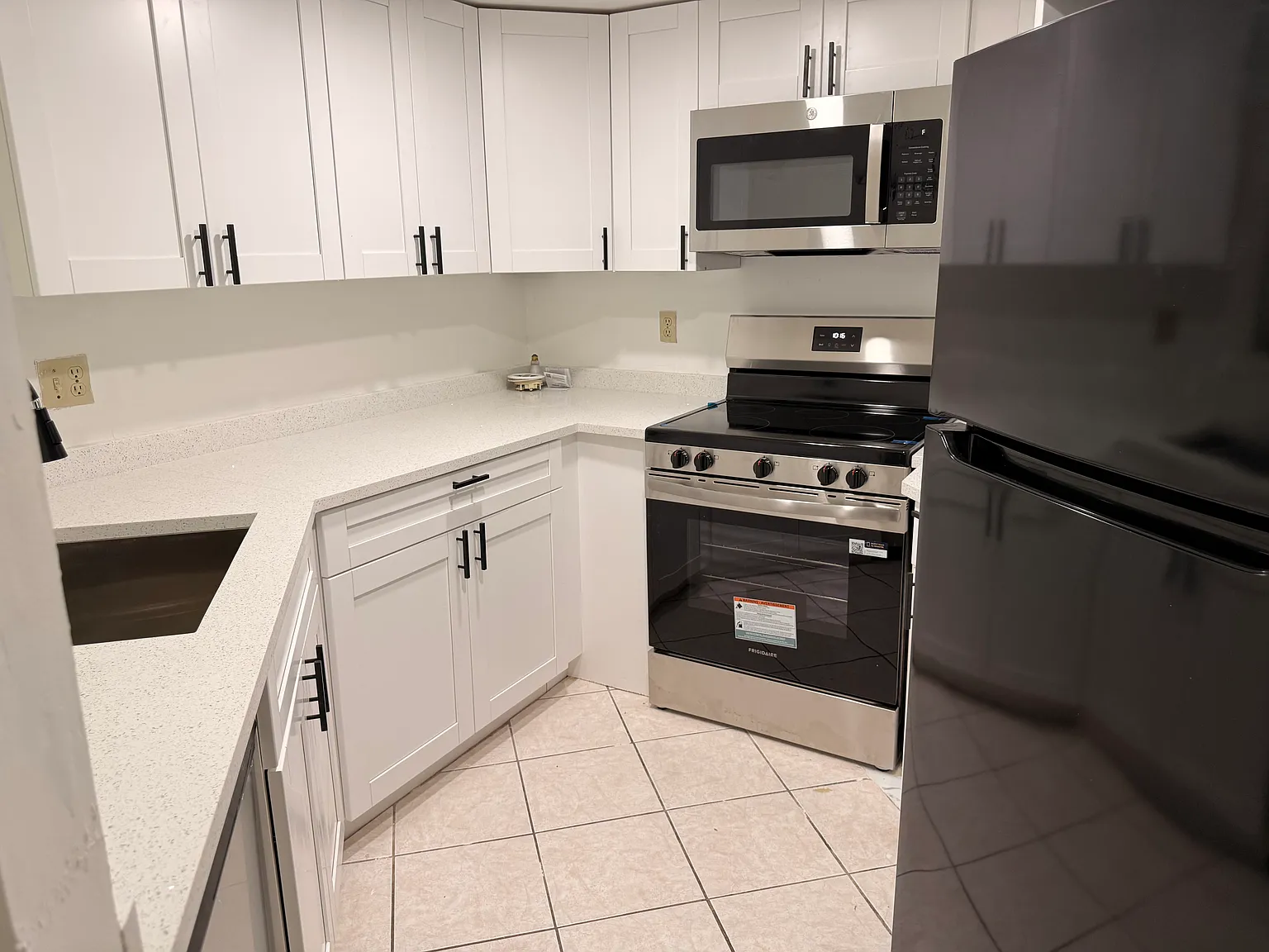 2 bed, 1187 sqft, $2,500 — Photo 1