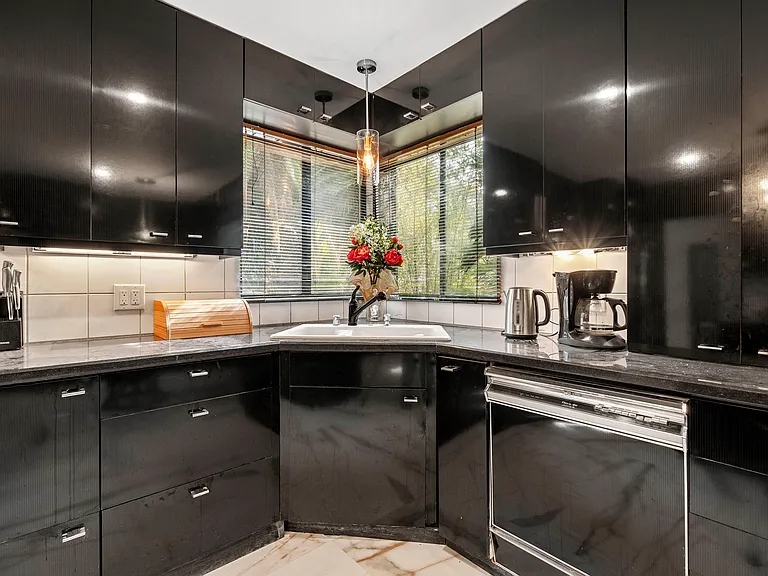 9213 Warbler Pl — Photo 25