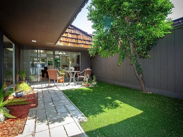 (undisclosed Address), Fresno, CA 93711