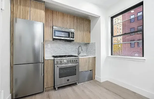 Rented by REAL New York | media 8