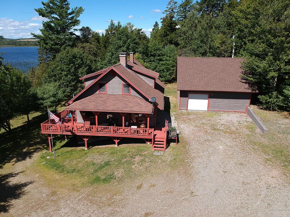 1st image of 18 Hawkes Ln