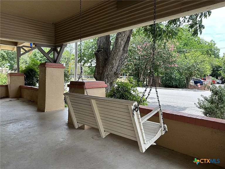 420 W San Antonio St #A — Photo 13