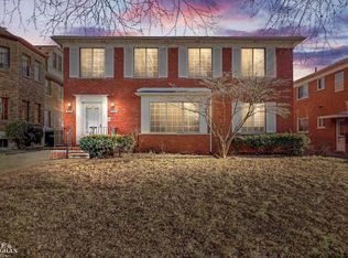 930-932 Trombley Rd, Grosse Pointe, MI 48230