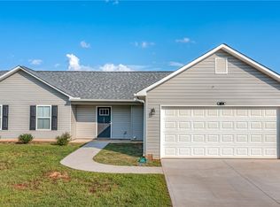 103 Victory Ln, Belton, SC 29627
