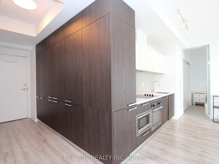 50 Charles St E #1801 — Photo 6