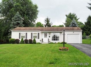 7 Humphreys Ter, New Hartford, NY 13413