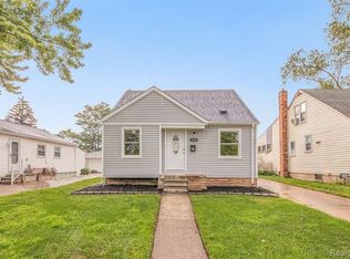 4149 Mildred St, Wayne, MI 48184