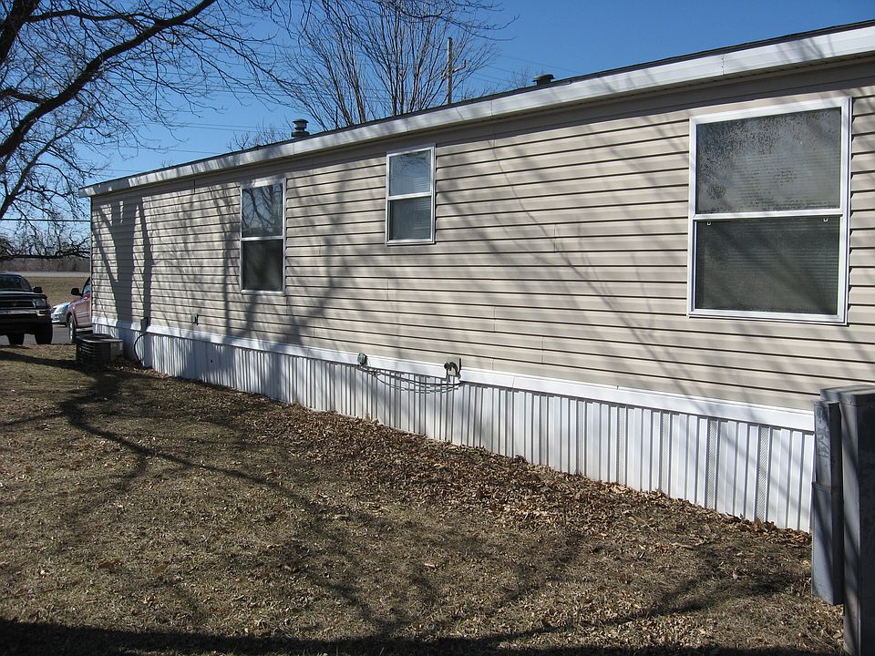 2nd image of 3000 Tuttle Creek Blvd Lot 61