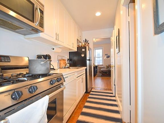 4th image of 1065 Madison Ave APT 4