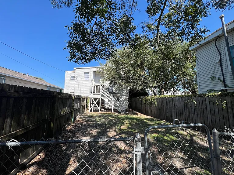 1807 Avenue N #UP-2 — Photo 9